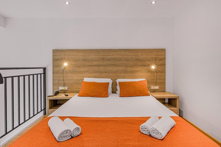 Room 15 of 72