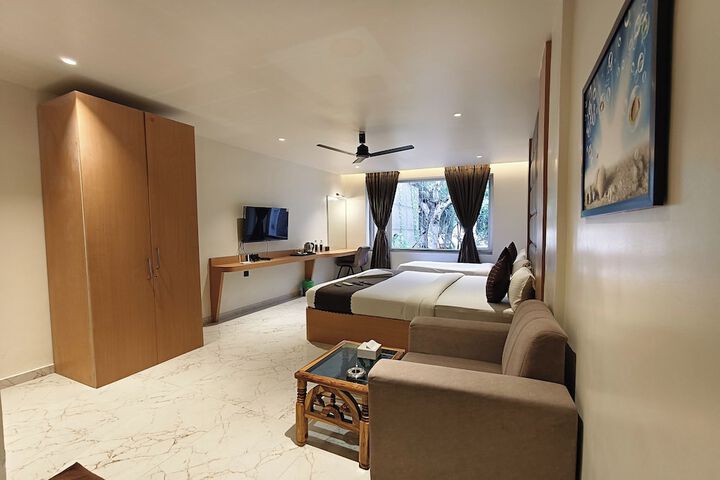 Room 51 of 90