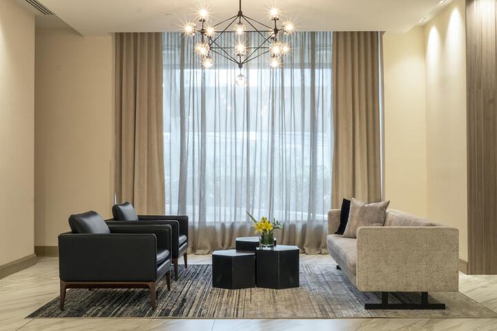 Entrance & Lobby