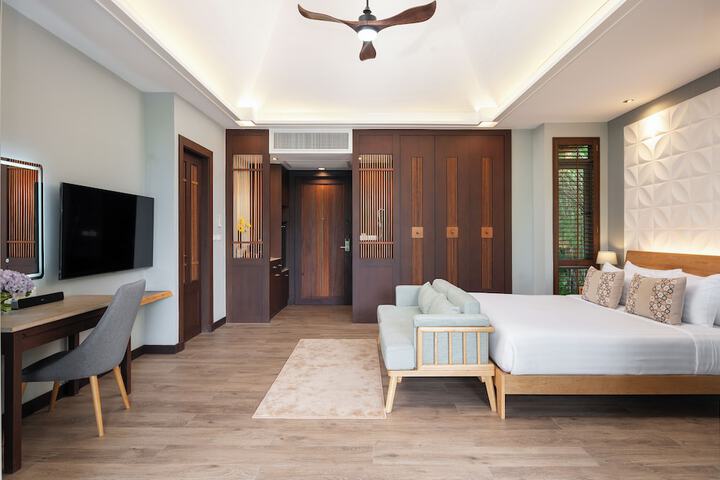 Room 8 of 97