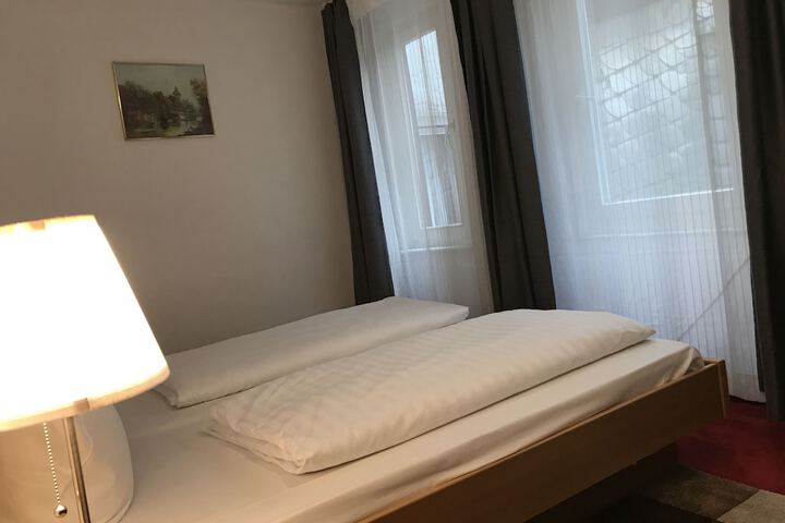 Room 14 of 31
