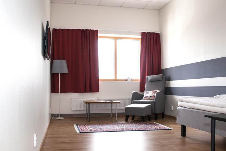 Room 16 of 37