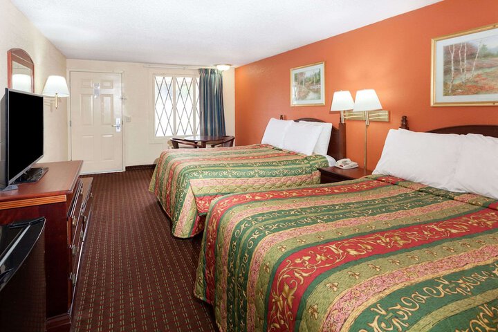 2 Double Beds Accessible (1 of 11)