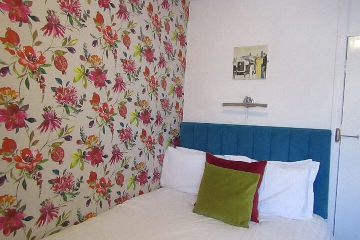 Room 34 of 67