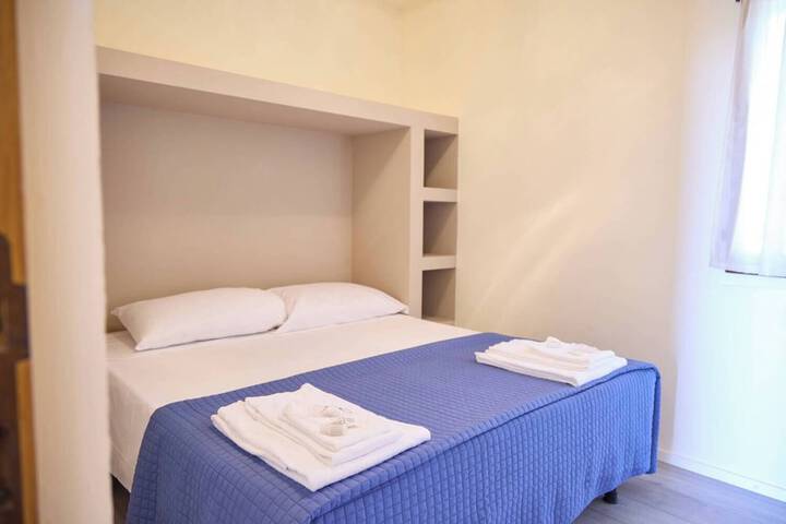 Room 34 of 190