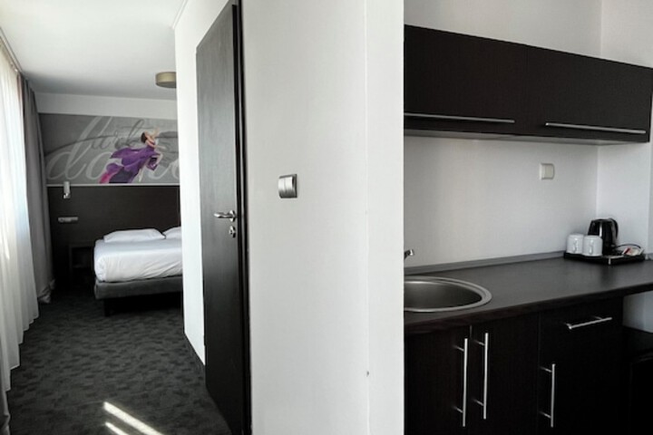 Room 26 of 139