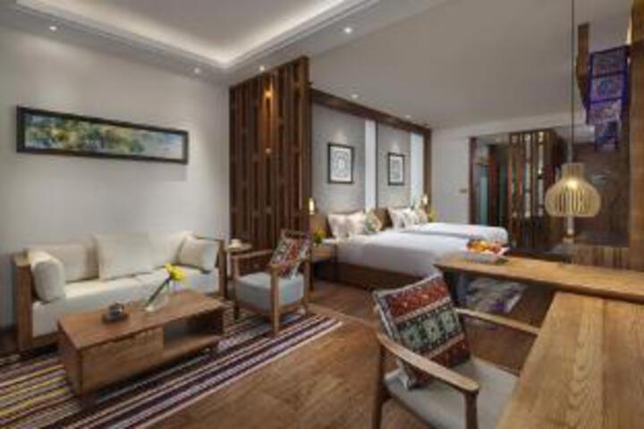 Room 12 of 22
