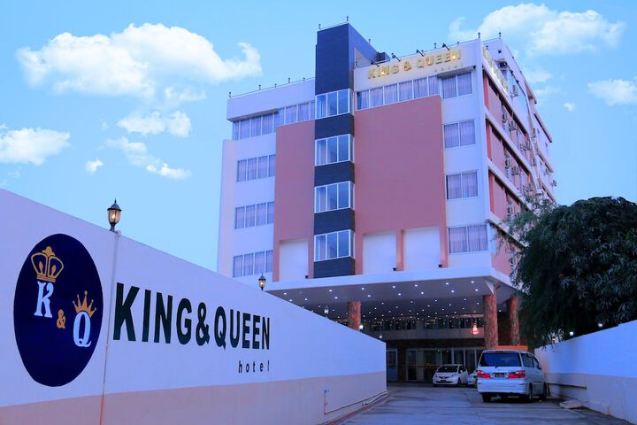 King & Queen Hotel