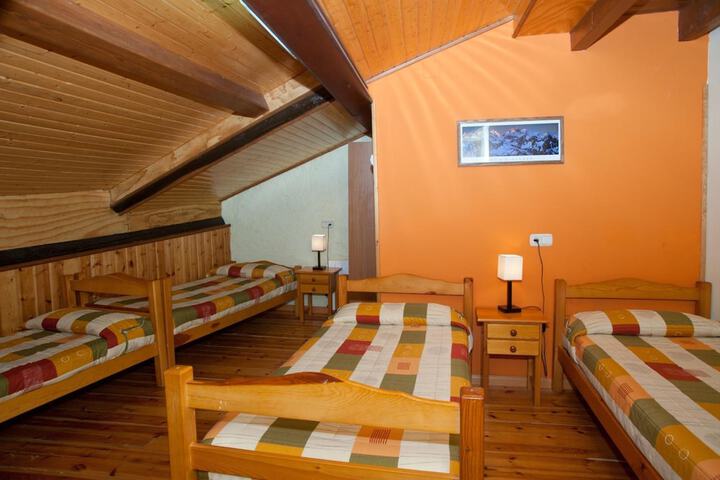 Room 6 of 56