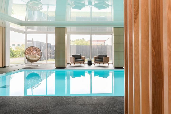 Pool 45 of 125