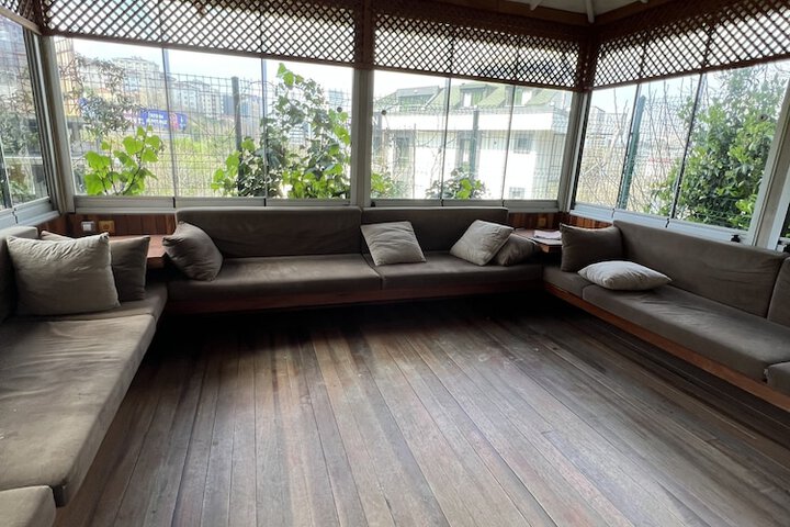 Terrace/Patio 8 of 11