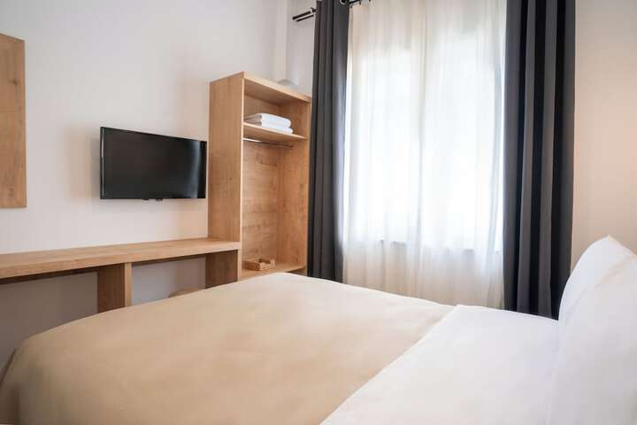 Room 13 of 57
