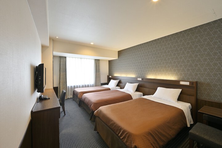Room 16 of 49