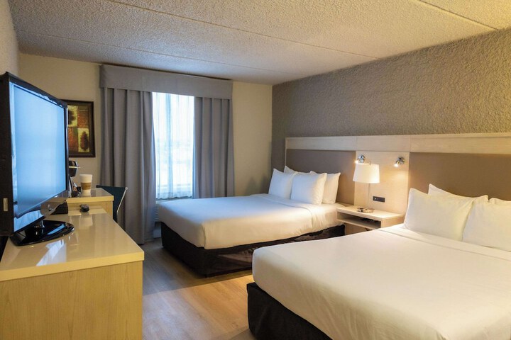 Room 19 of 48
