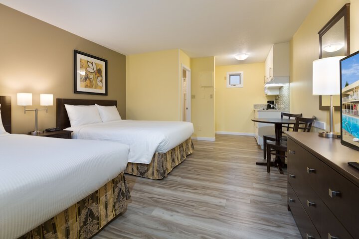 Room 10 of 82