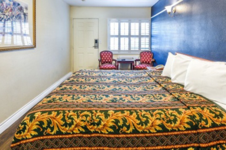Room 156 of 192