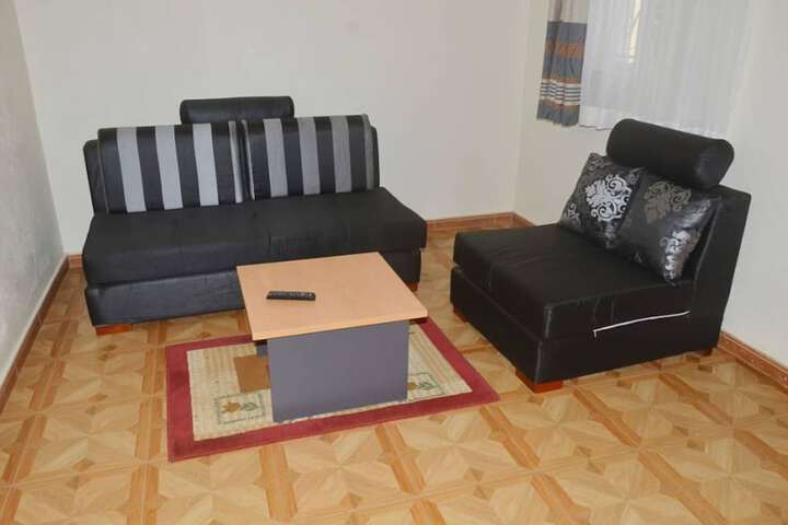 Room 6 of 17