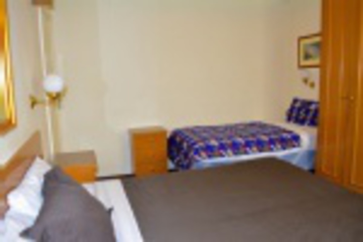 Room 125 of 768