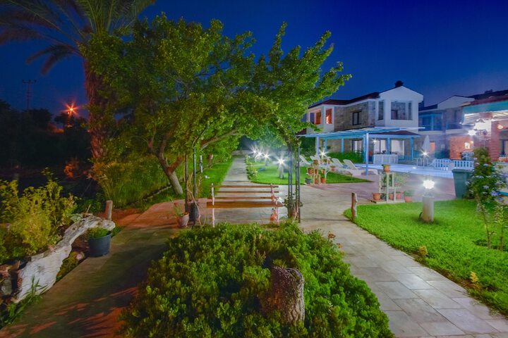 Terrace/Patio 16 of 36