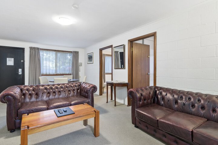 Room 27 of 45