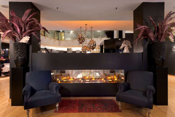 Lobby Entry