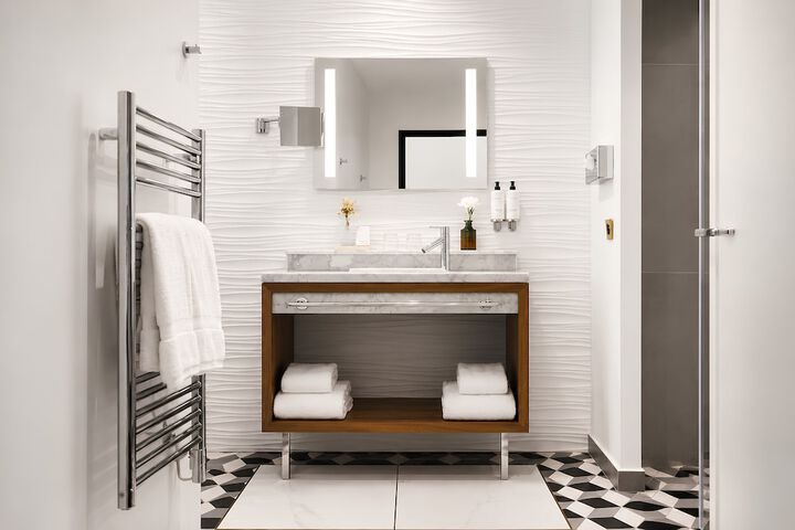 Room 12 of 61