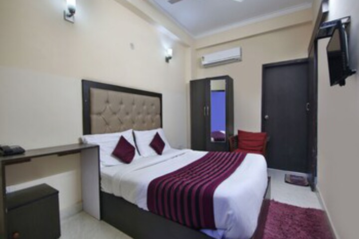 Room 21 of 26
