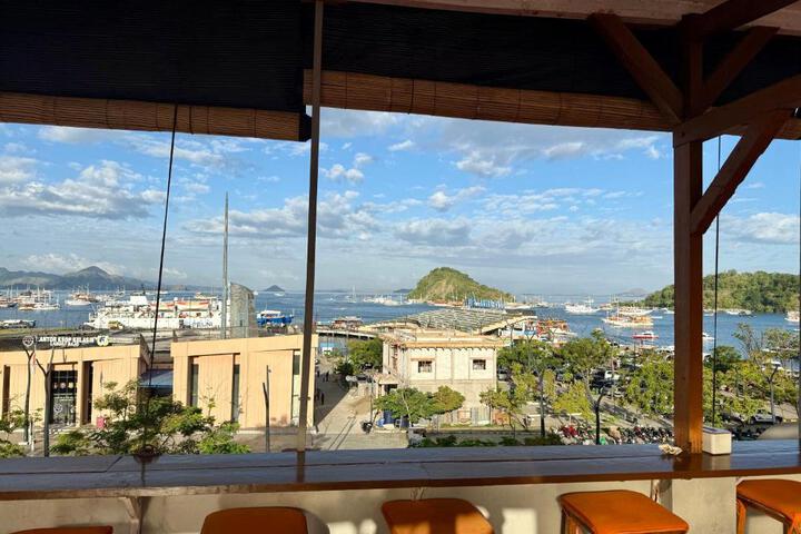 Blue Ocean Hotel