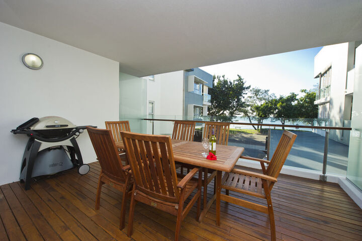 Terrace/Patio 11 of 27