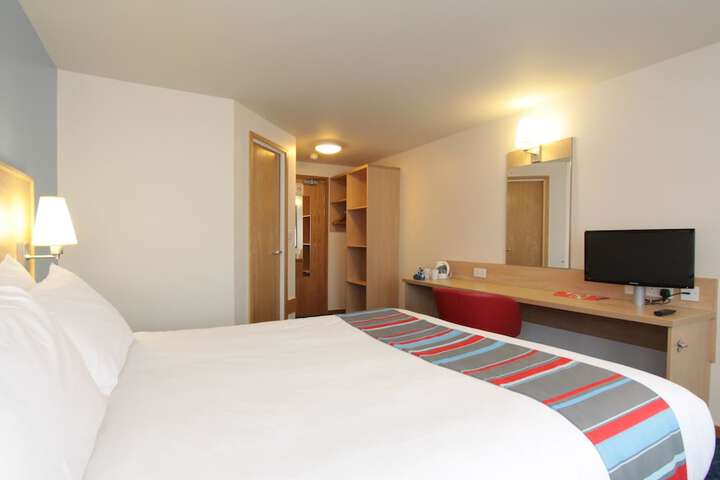 Room 5 of 25