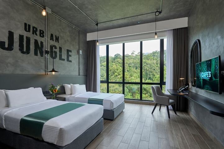 Room 4 of 27