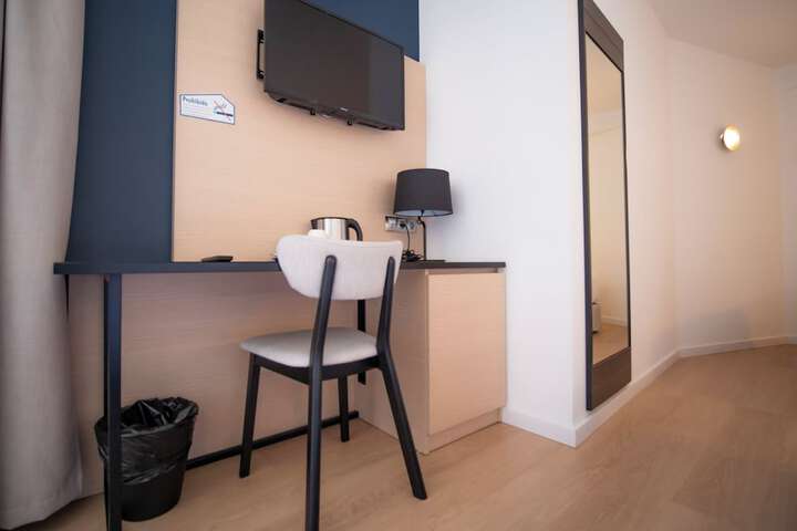 Room 30 of 118