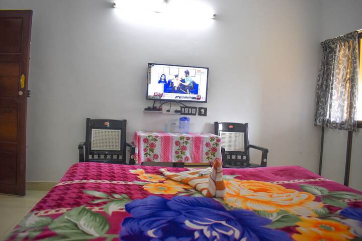 Room 2 of 26
