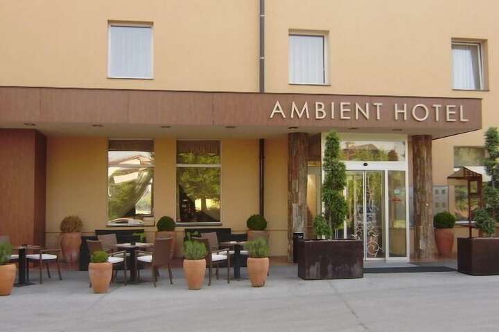 Hotel 44 of 48