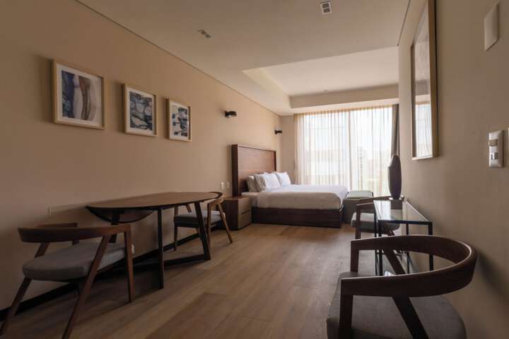 Room 8 of 60