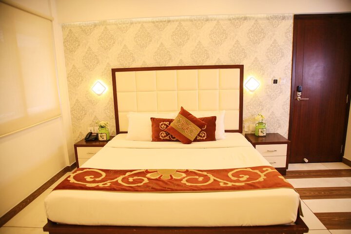 Room 16 of 26