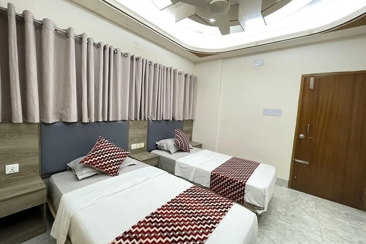 Room 3 of 6