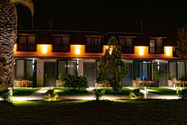 Hotel 75 of 89