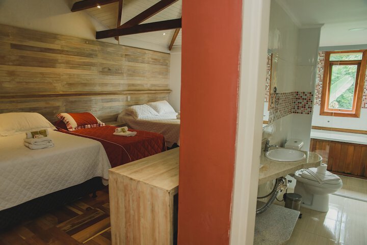 Room 16 of 146