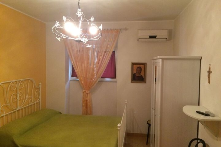 Room 3 of 15