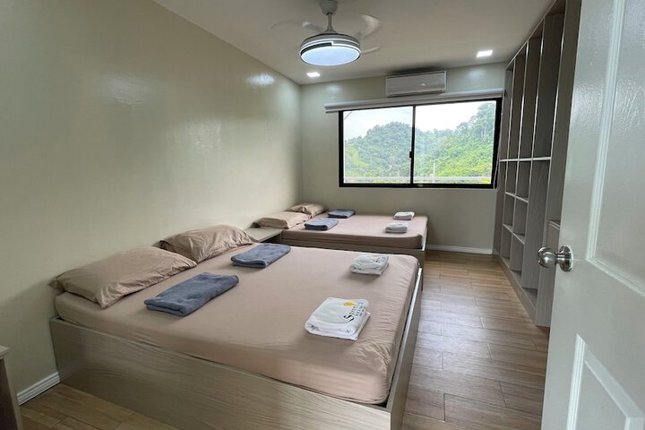 Room 17 of 104