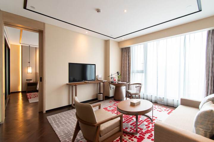 Room 15 of 64