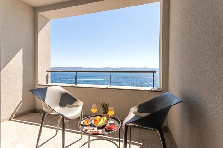 Terrace/Patio 23 of 44