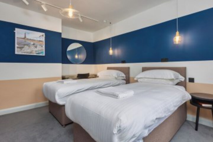 Room 35 of 109