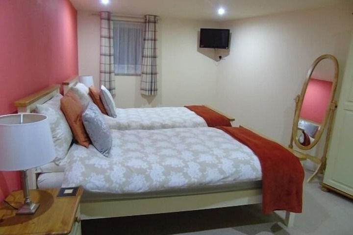 Room 3 of 17