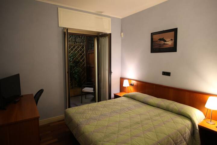 Room 12 of 89