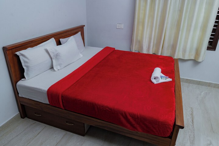 Room 8 of 26