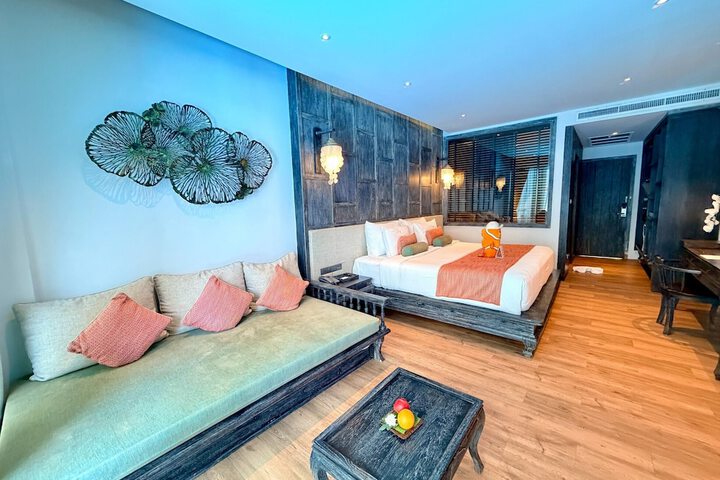 Room 37 of 156