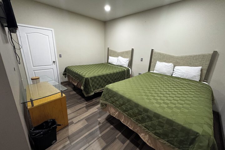 Room 3 of 18