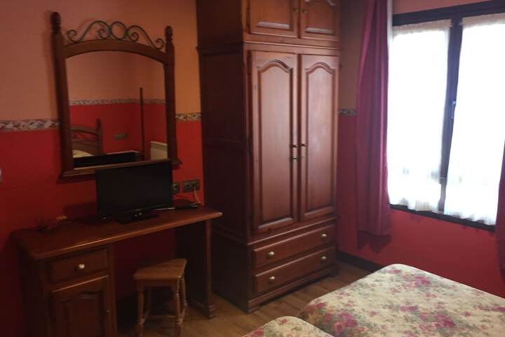 Room 17 of 39